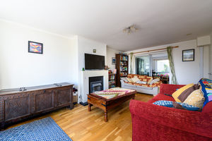 Sitting Room- click for photo gallery